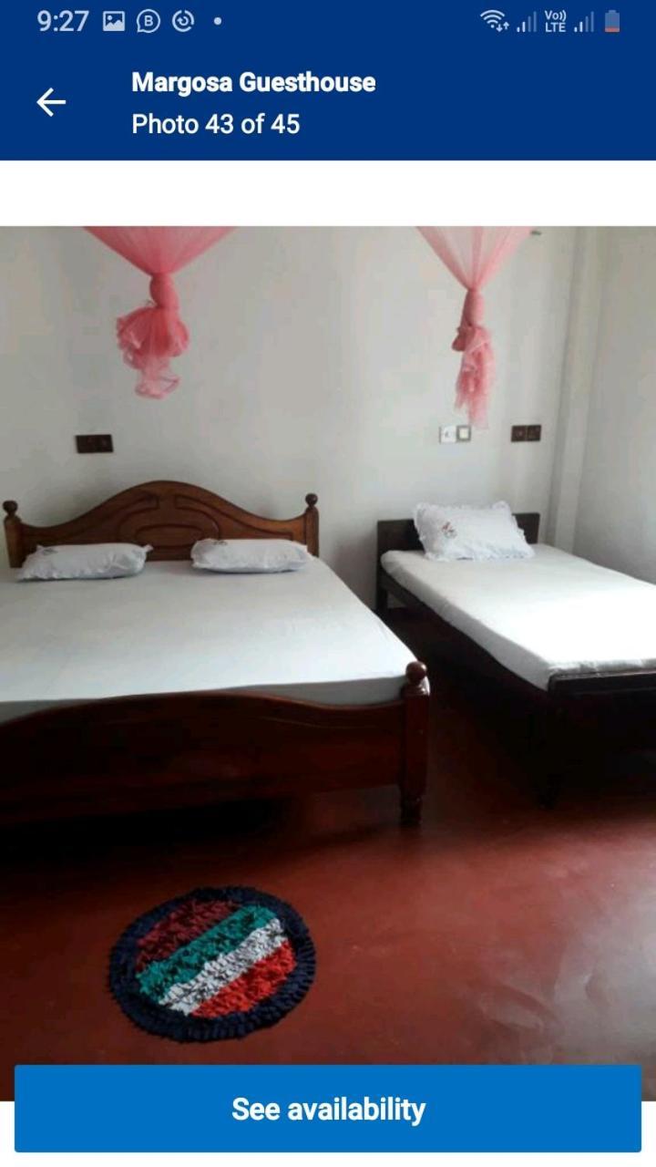 Margosa Guesthouse Mirissa Camera foto