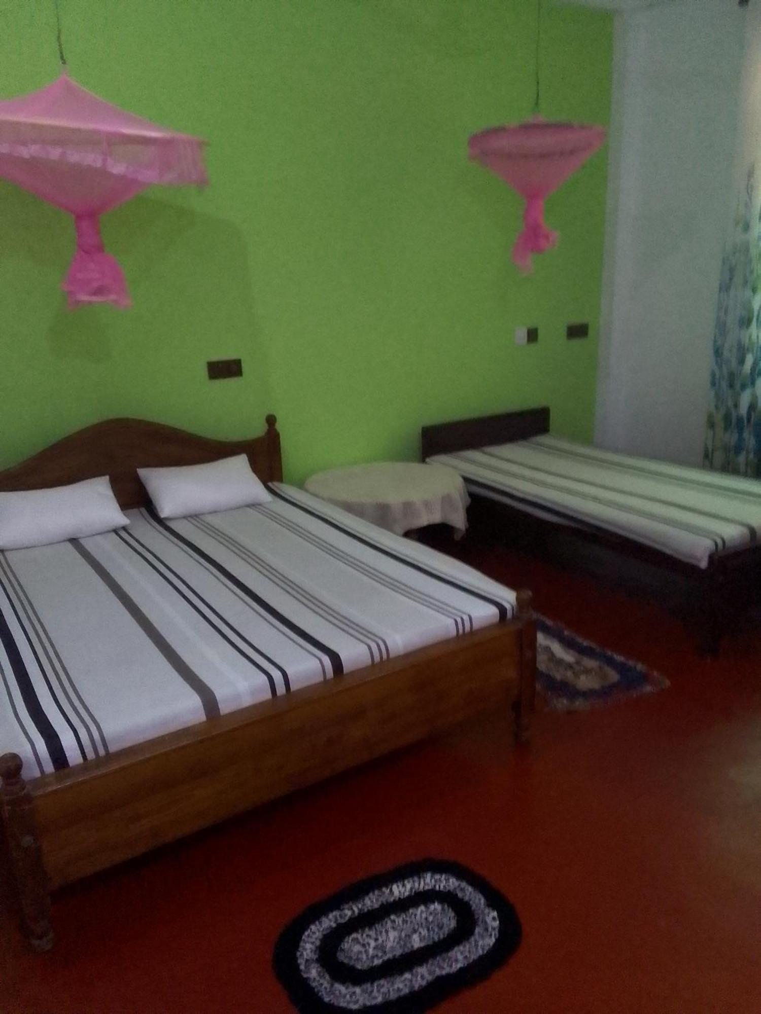 Margosa Guesthouse Mirissa Camera foto